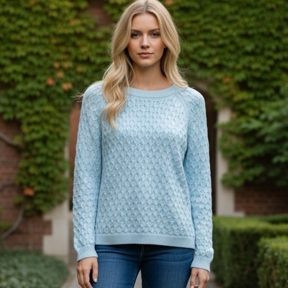 Old Navy Pastel Light Blue Honeycomb Cable Knit Crew Neck Sweater Coquette M